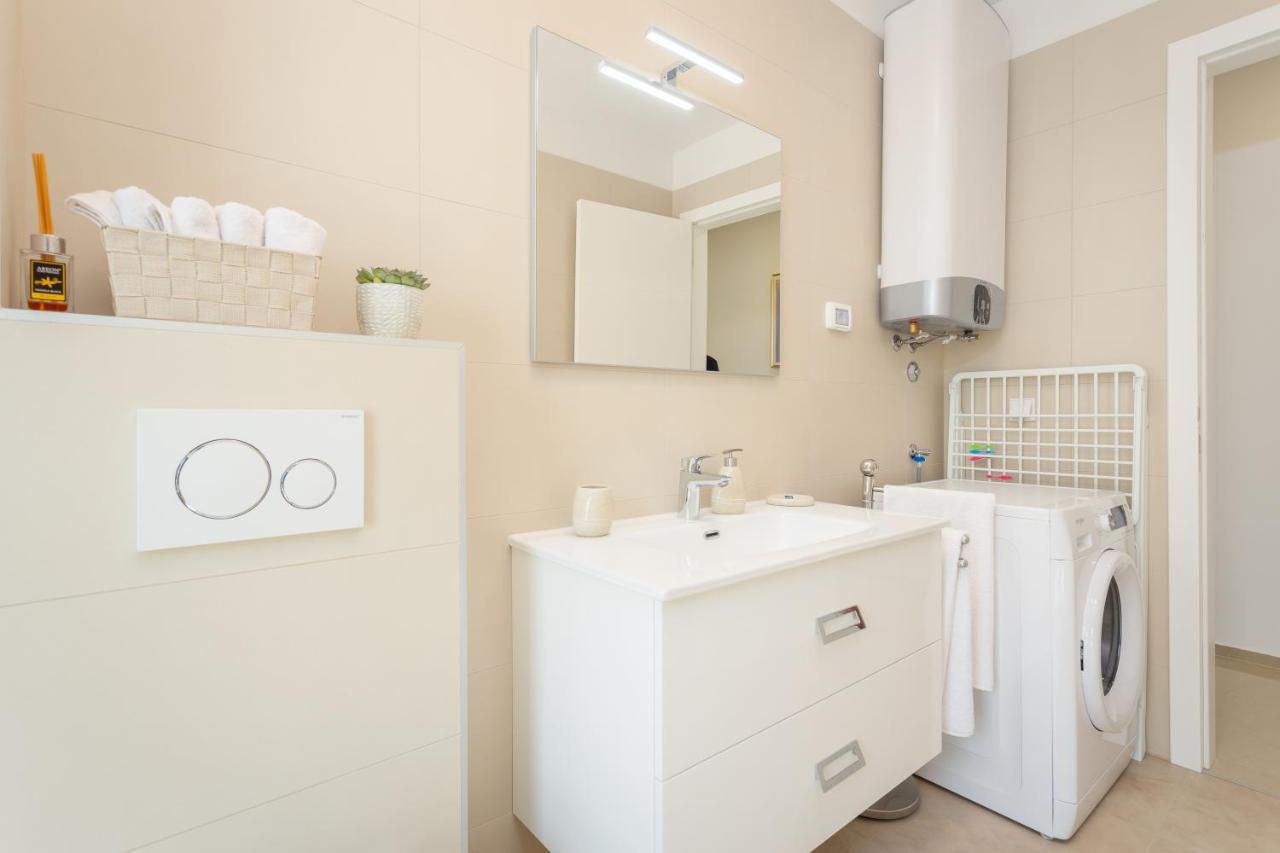 Apartamento Luton Banjole Exterior foto